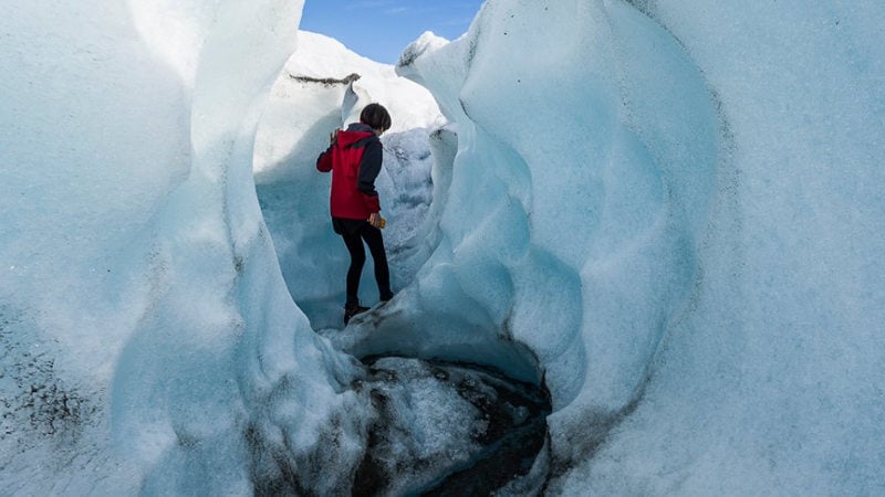 Discover the dramatic and unforgettable views of New Zealand’s longest glacier with Mt Cook Heli Hike! 