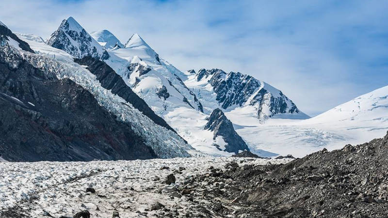 Discover the dramatic and unforgettable views of New Zealand’s longest glacier with Mt Cook Heli Hike! 