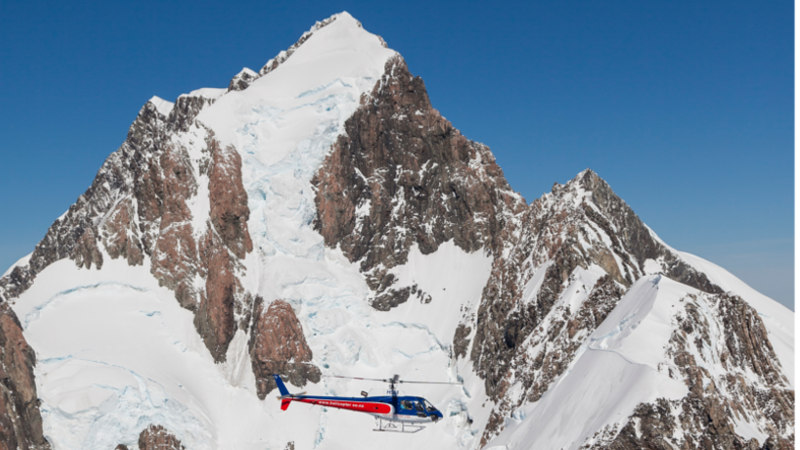 Discover the dramatic and unforgettable views of New Zealand’s longest glacier with Mt Cook Heli Hike! 