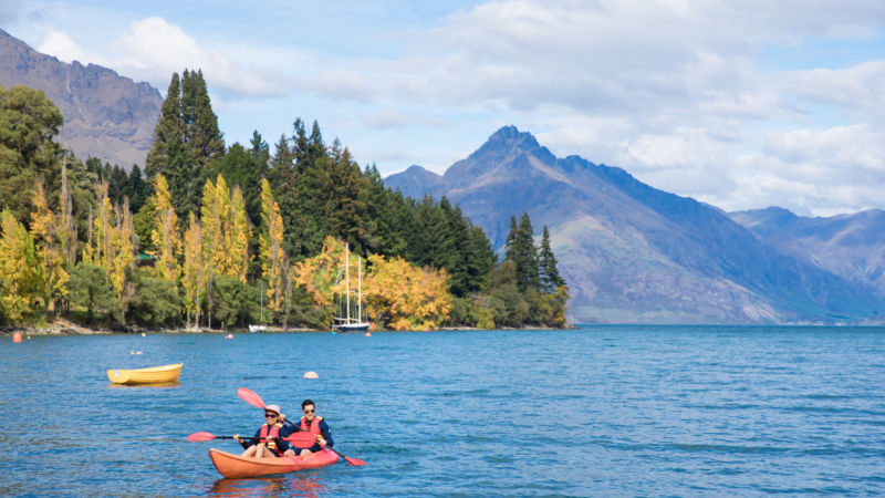 Hire a double kayak and explore the pristine blue waters of the breathtaking Lake Wakatipu with a friend!