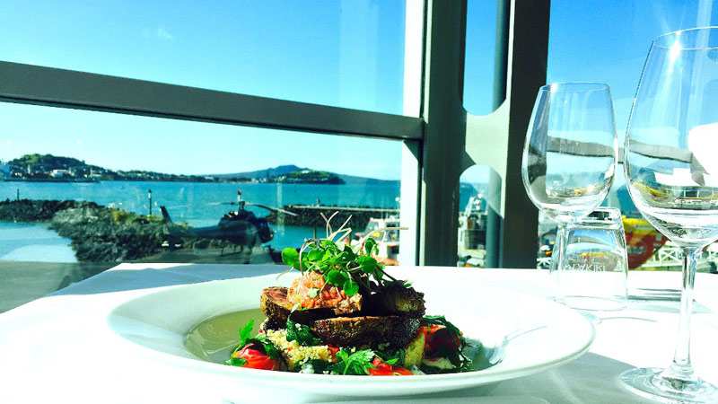 Get the full superstar treatment with our Waterfront Fly and Dine package!