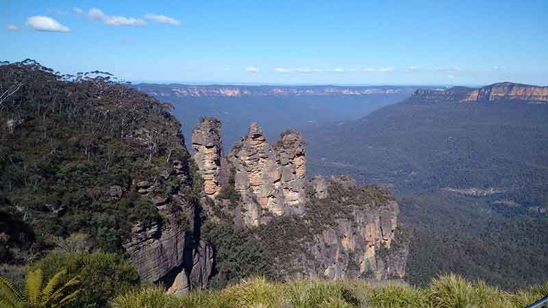 Join Around Sydney Tours on a day tour to the Blue Mountain