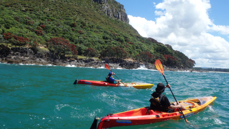 Take to the water and experience the breathtaking beauty of the mighty Mount Maunganui by kayak.