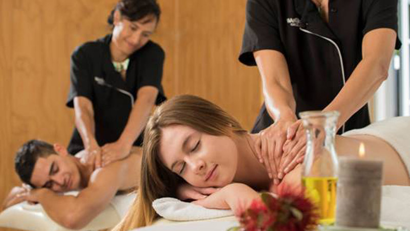 This unique Wai Ora 30 minute Massage incorporaes traditional elements of Miri Miri - Maori Massage technique.