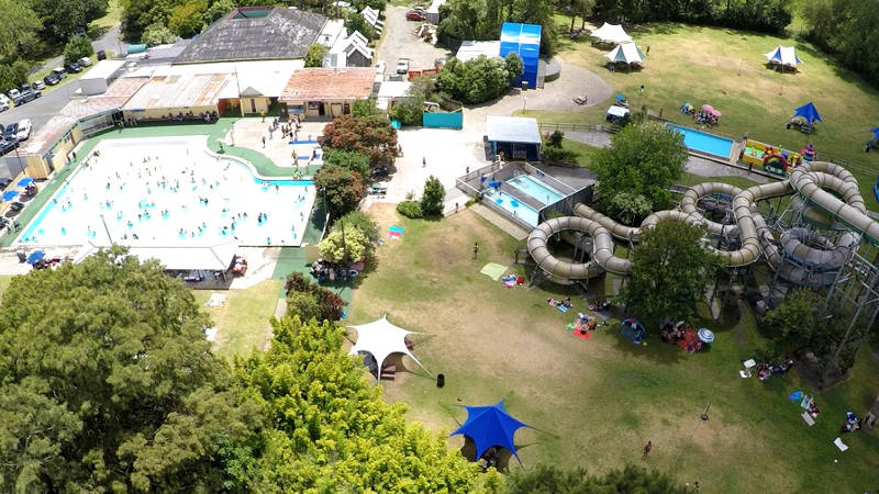 Round up the family for an unforgettable day or fun and excitement at Parakai Springs hot pools!