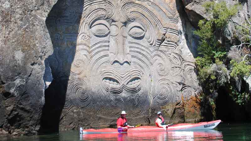 This guided tour departs from Acacia Bay South, takes you around beautiful Whakamoenga Point in sea kayaks to the stunning 15m high Maori Carvings which can only be accessed by boat!