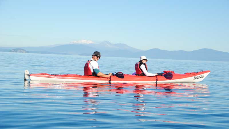 This guided tour departs from Acacia Bay South, takes you around beautiful Whakamoenga Point in sea kayaks to the stunning 15m high Maori Carvings which can only be accessed by boat!