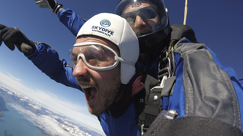 Experience one of the most scenic skydives on the planet with an adrenaline pumping 15,000ft tandem jump!