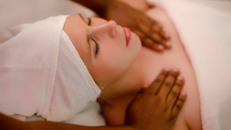 Treat yourself to an indulgent half-day spa package with Essence of Fiji Rejuvenation Centre.