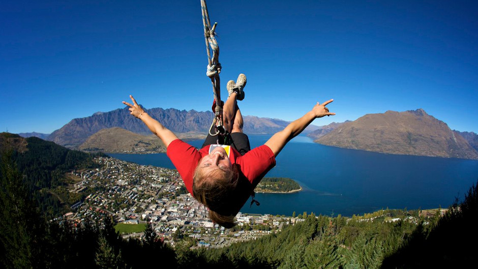 Combine the Ledge Bungy and Swing for two epic thrills with awesome views of Queenstown as your backdrop! 