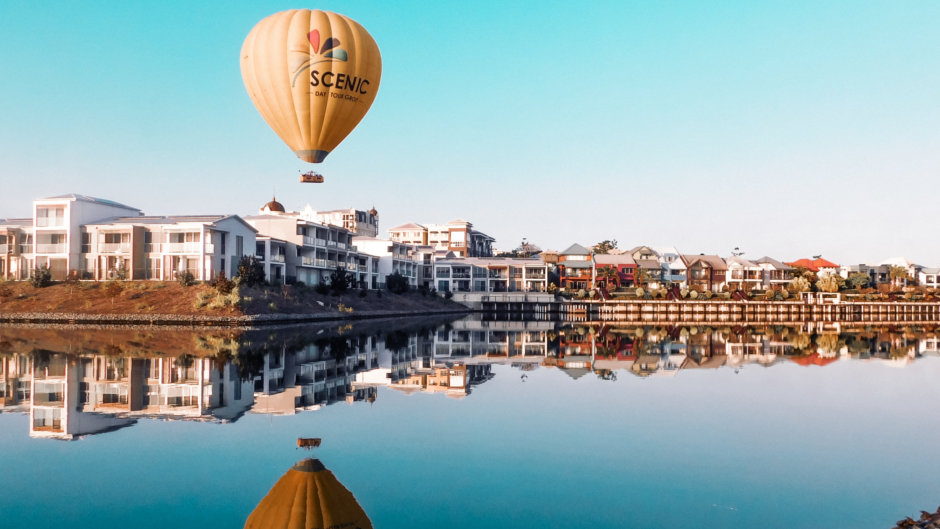 Experience the thrill of a hot air balloon ride and witness the sunrise over the Gold Coast skyline - this makes for a truely unforgettable morning! 