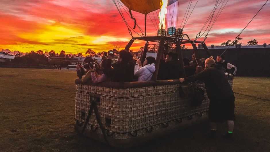 Experience the thrill of a hot air balloon ride and witness the sunrise over the Gold Coast skyline - this makes for a truely unforgettable morning! 