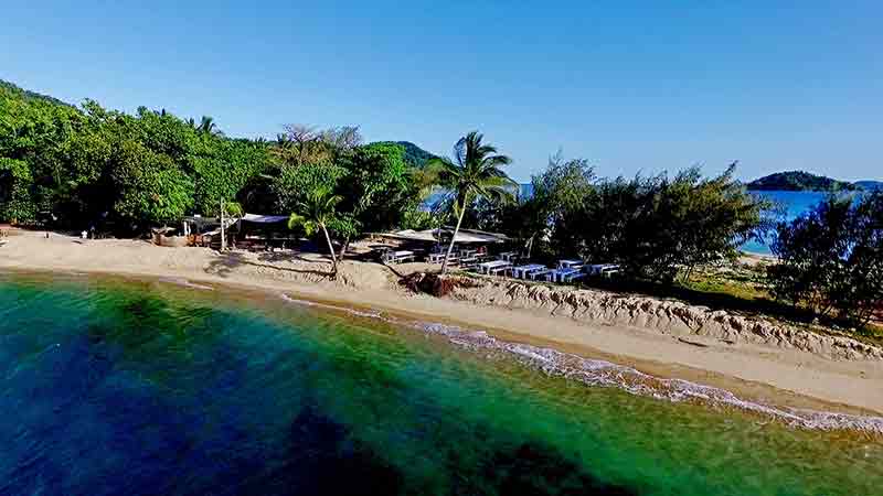 Visit the tropical paradise that is Dunk Island with a water taxi ride from Mission Beach.