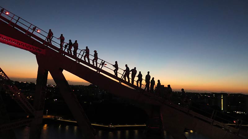 End your day perfectly with an exhilarating climb up Story Bridge and relish spectacular twilight views as the sun fades to sea and the city comes to life…