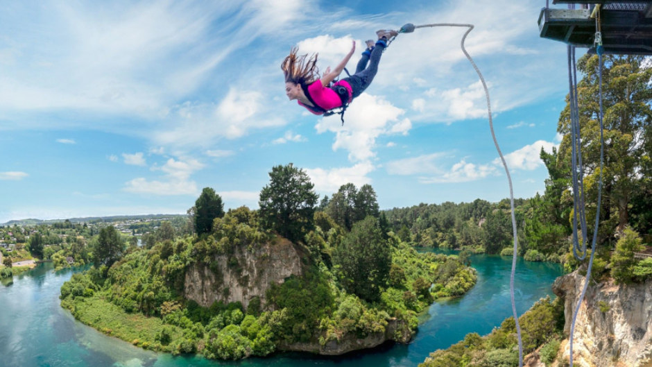 Toes over the edge, you’re about to leap from New Zealand’s only cliff-top Bungy. The cantilever platform positions you high out and over the crystal clear waters of the Waikato River.