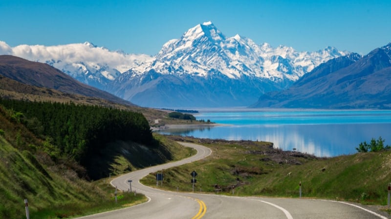 Kick back and relax on an epic drive from Queenstown to Mount Cook, experience the only day tour that offers 4 hours at Mount Cook/Aoraki!