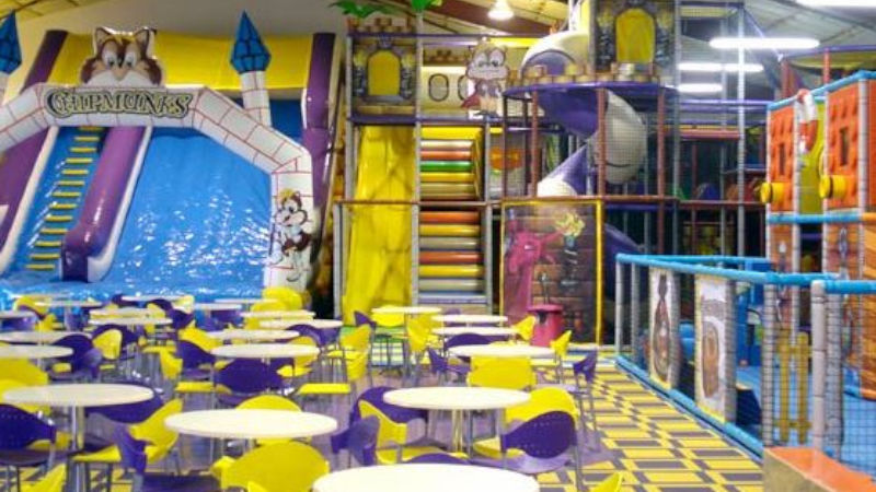 Let your kids dive into a world of fun and learning with this state of the art playland!  Enjoy a Barista made coffee and delicious healthy meals while your kids explore in this safe and fun environment
