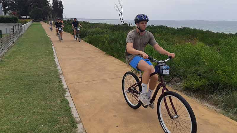 Discover the jewel of Jervis Bay as you explore its finest locations by scenic drive, on foot, and with an epic cruiser bike ride!