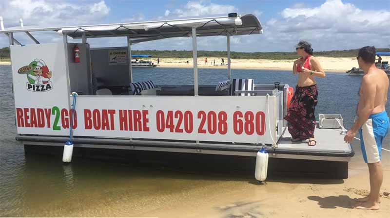Looking for a great day out on the Noosa River? Our unique Pizza & BBQ pontoon boat with toilet is your ticket to a fantastic day on the water!