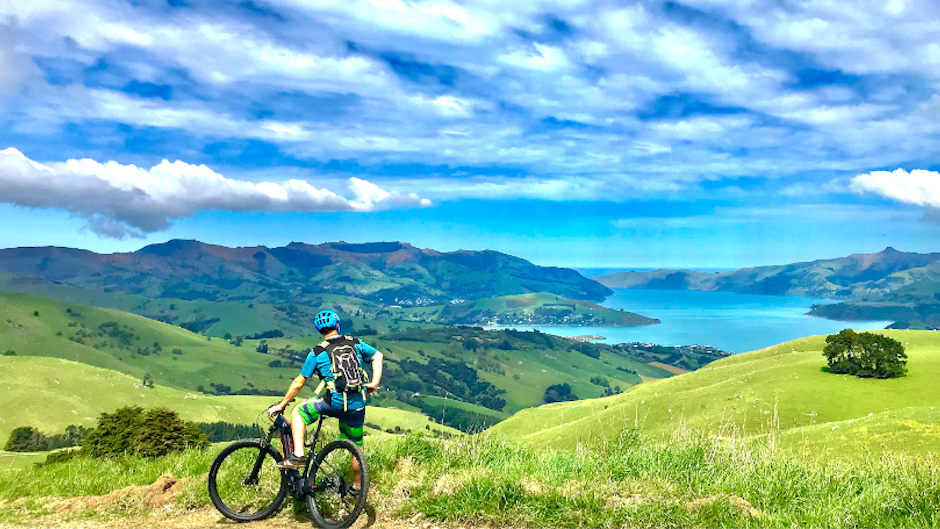 Explore the stunning beauty of the Akaroa coastline and countryside on the Banks Peninsula on our 2 hour guided Ebike tour.