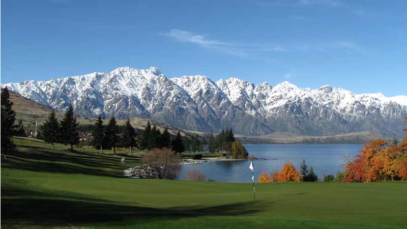 Kelvin Heights Golf Course is internationally regarded as one of the most picturesque golf courses in the world. Situated on the edge of Lake Wakatipu and surrounded by stunning mountain vistas in every direction, playing at Kelvin Heights is a unique opportunity not to be missed while staying in the Southern Lakes Region.