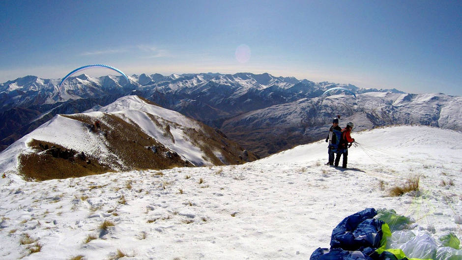 Try your hand at Tandem Paragliding from the highest launch point in Queenstown at Coronet Peak! 