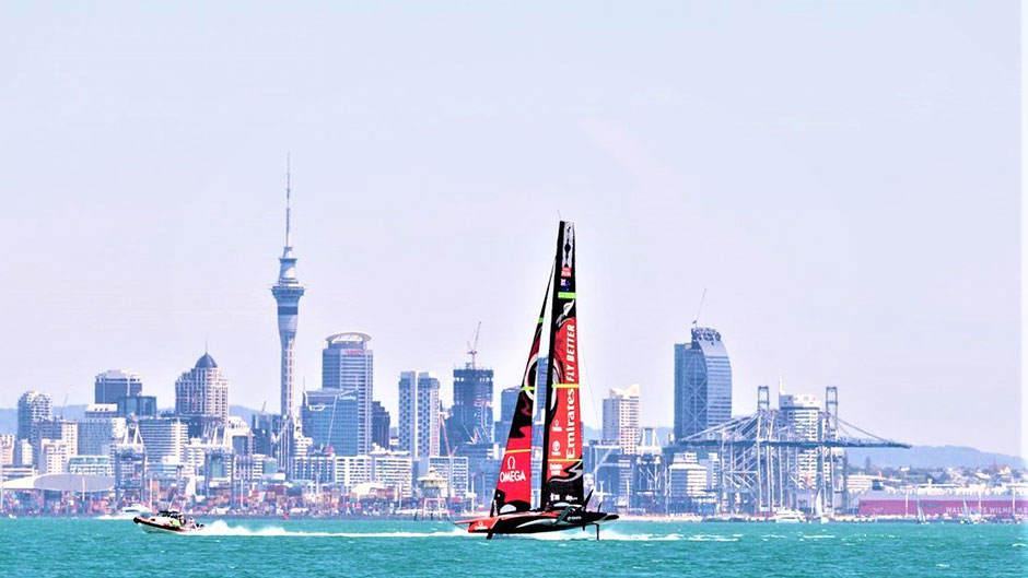 Explore Auckland Harbour, sailing past the historic settlement of Devonport and Auckland’s stunning cityscape while enjoying a delicious gourmet brunch.
