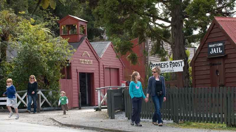 Step back in time. See a fascinating mix of exhibits & interactive activities in a recreated 1900's gold-rush village. A perfect "must do " family attraction.