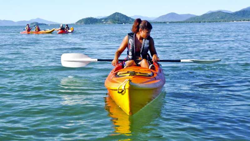 A fantastic half day kayak out to Double Island. This is a wonderfull snorkeling adventure! Come with us as we explore the island and the reef!