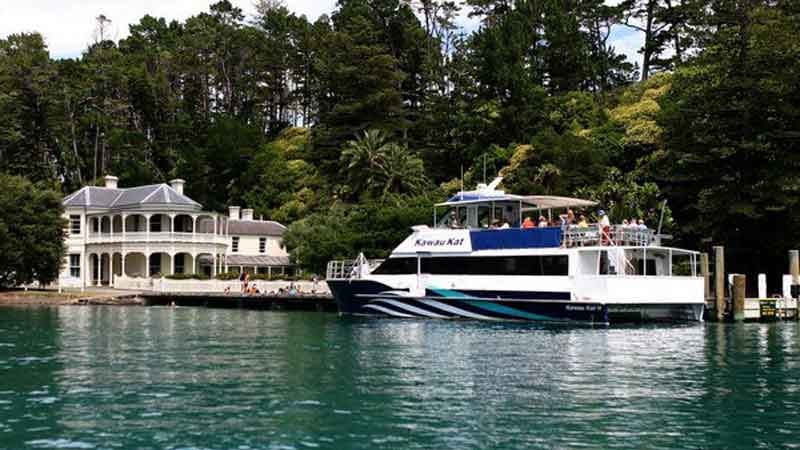 Escape for a day to beautiful Kawau Island on a stunning scenic cruise and discover a pristine wildlife reserve surrounded by the calm clear waters of the Hauraki Gulf...
