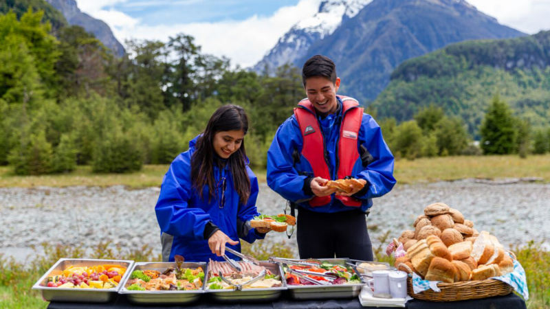 Combining an exhilarating jet boat journey deep into the heart of world-renowned Mt Aspiring National park with a downstream 'Funyak' expedition. This is an  experience not to be missed!