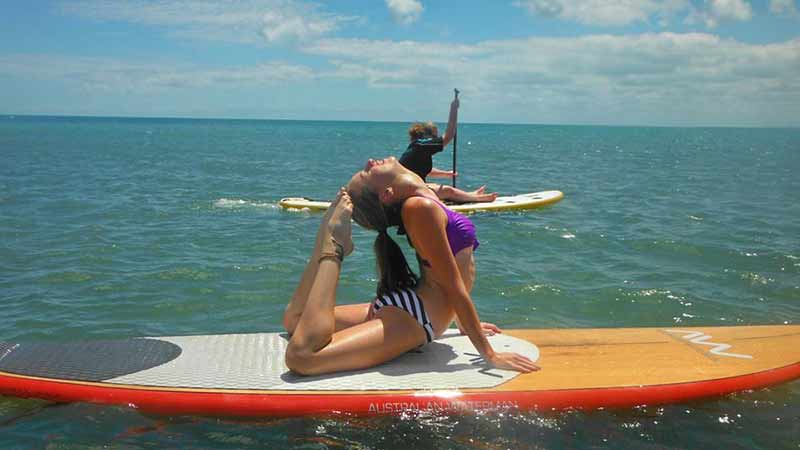 Get along to Aquavue in Hervey Bay for a 1 hour Stand Up Paddle session!